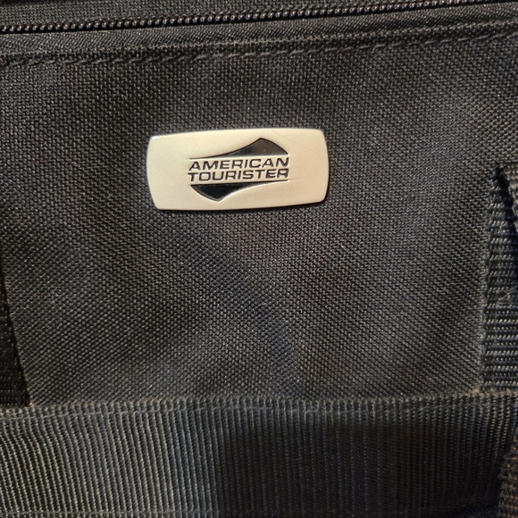 American Tourister black laptop briefcase or messenger bag GUC Travel Work - Picture 2 of 13
